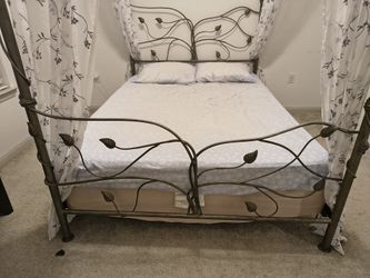 High End French Iron Canopy Queen Bed Very Solid