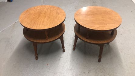 23” hx23” all around very good condition2 tables