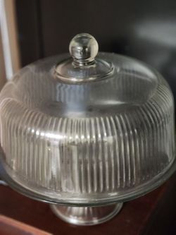 Cake holder