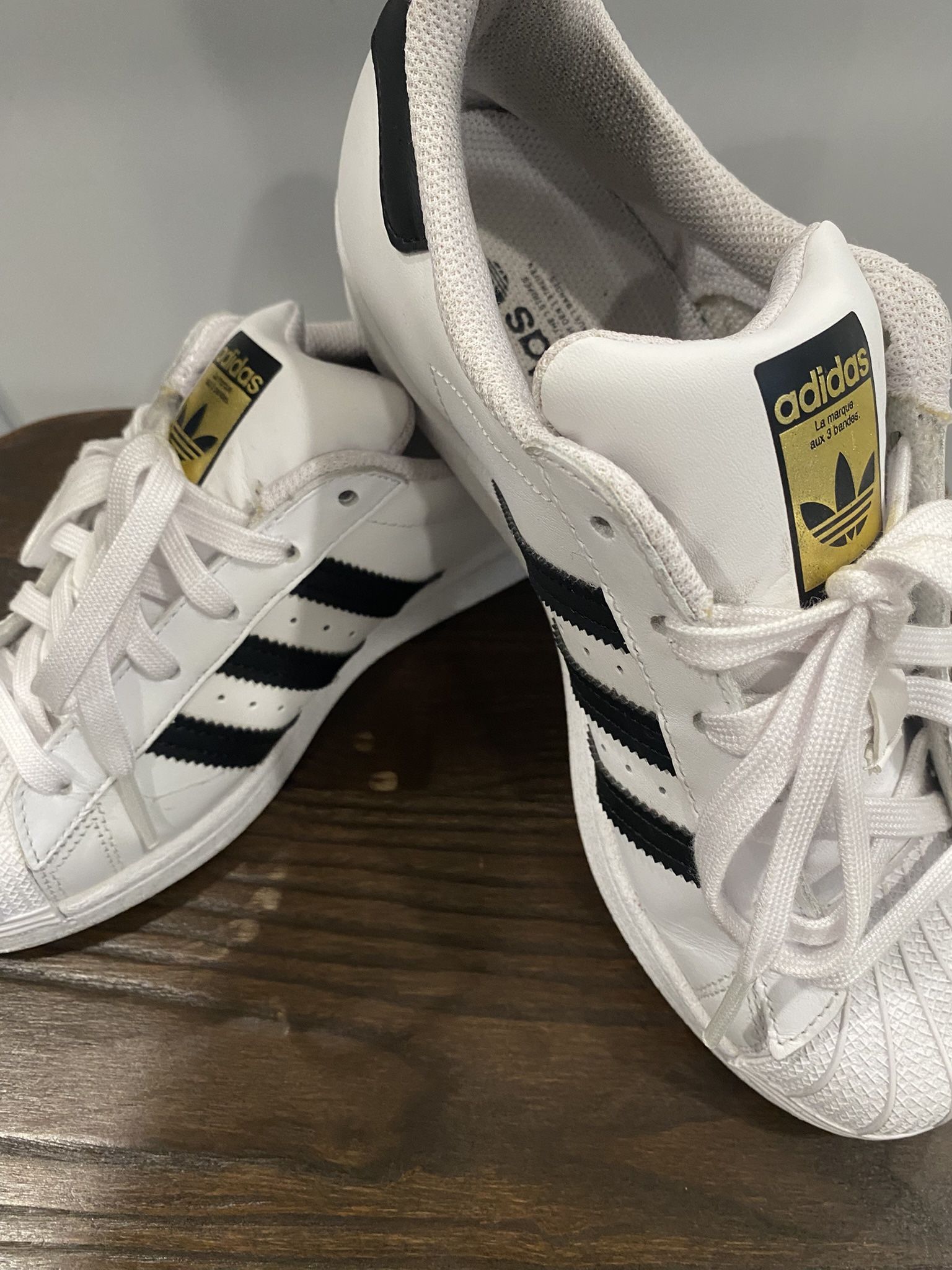 ADIDAS SUPERSTAR