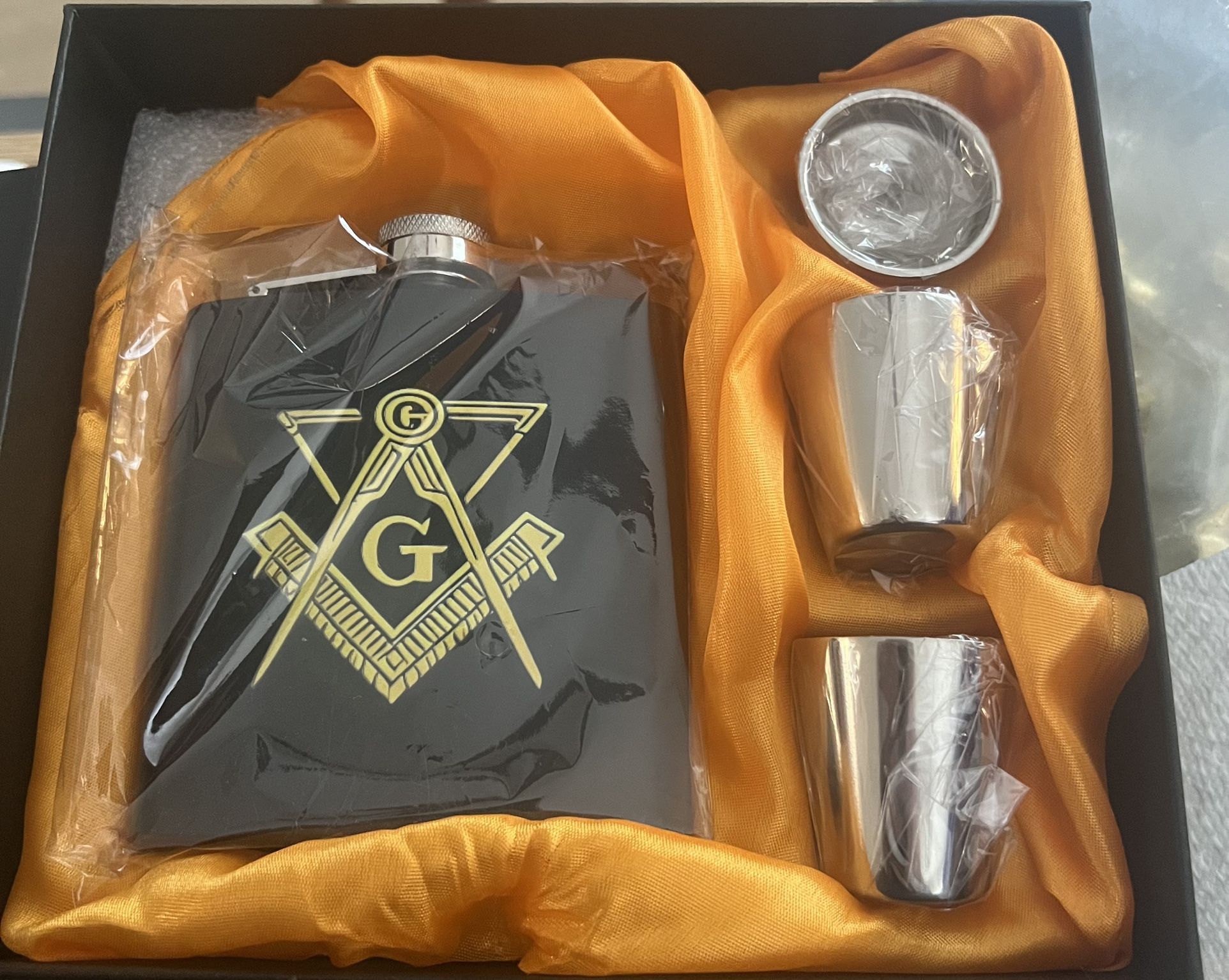 Mason Flask Shot Glasses And Funnel. New