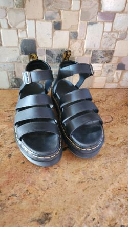 Dr.martens sandals