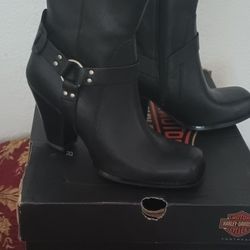 Harley-Davidson Boots Women 8 And 1/2 Brand New