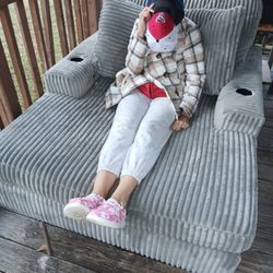 Chaise Lounge 