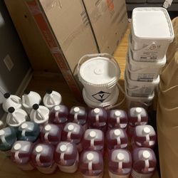 Brand New Kitchen And Cleaning Supplies 