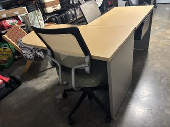 Desk And 2 Chair