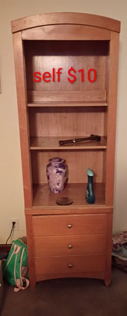 Shelf with light