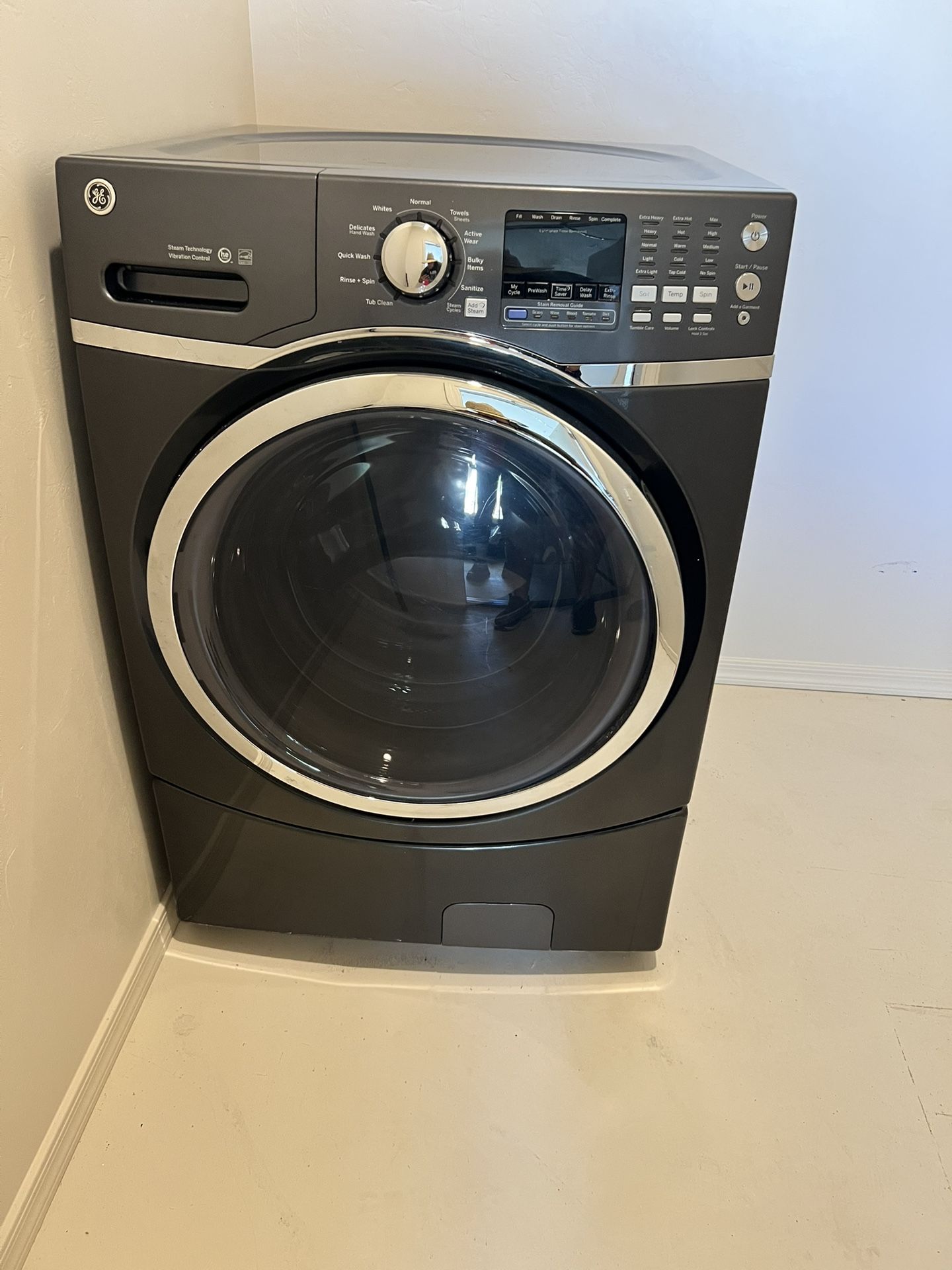 LG Washer And Dryer Set