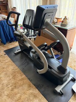 Spirit CRS800S Recumbent Stepper – Commercial Grade – Like New