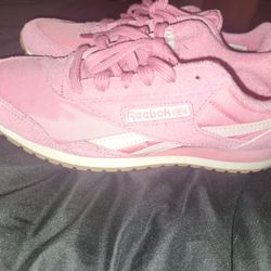 Pink Reeboks 8.5 Womens $15