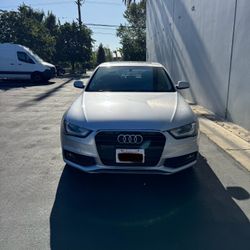 Audi A4-Sline Preumuim Sedan