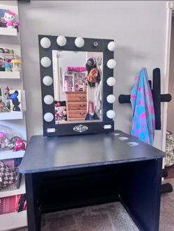 Hollywood Girl Vanity