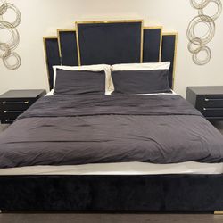 King Bed + Dresser & 2 Nightstands 