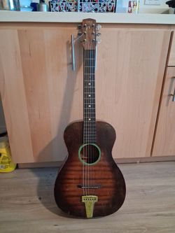 1950s Lara parlor  guiter