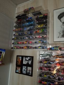 NASCAR COLLECTION 54 1/24 SCALE CARS
