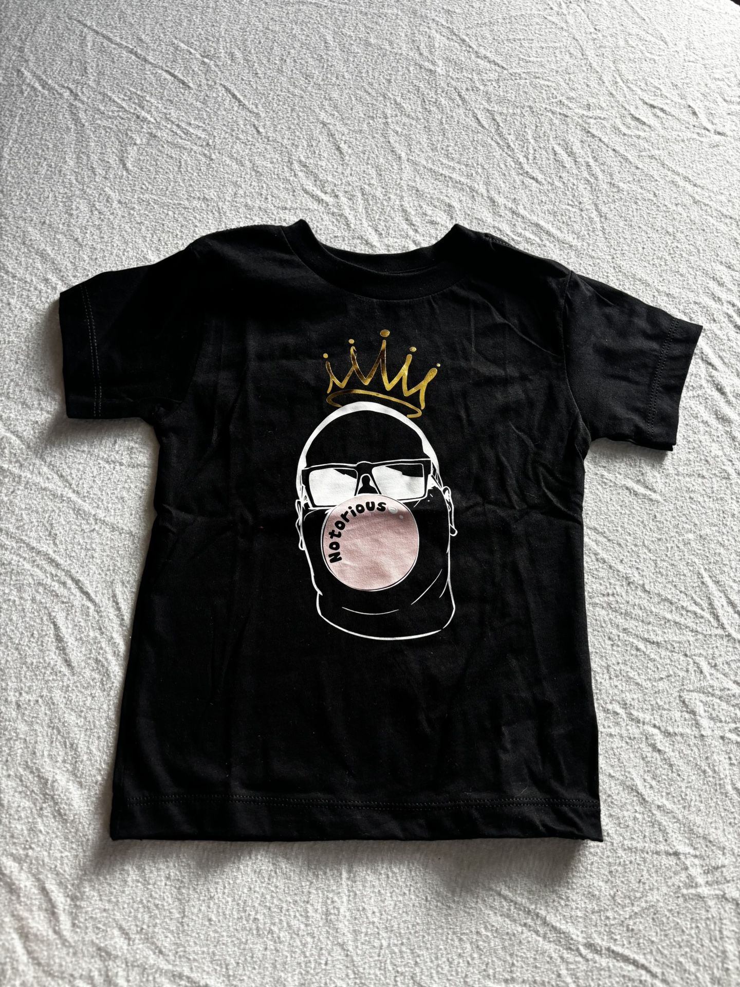 Mini flex kids shirt In perfect condition . I have two other shirts posted from the same brand :) I am open to bundles if you send me a message #Minif