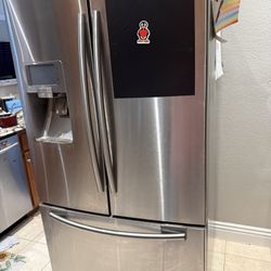 Samsung 3 Door French Fridge 29 Feet With Screen