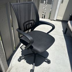 Ergonomic Office Chair (like new!)