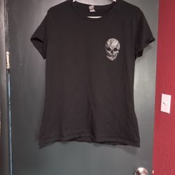 Subtle Glitter Skull T-shirt 