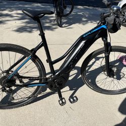 Giant- Explore E+ GTS Electric Hybrid Bike