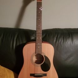 Guitar with Guitar Stand & Bag