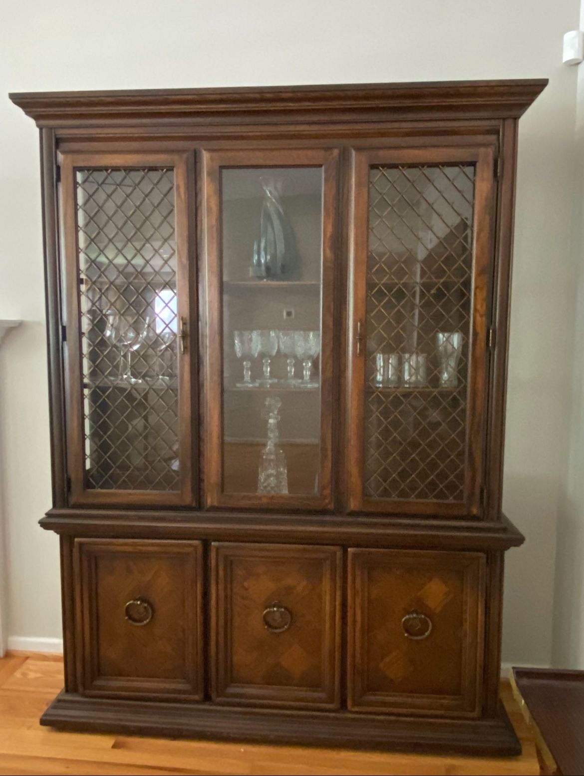 China Cabinet(wood)