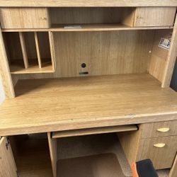 Free desk