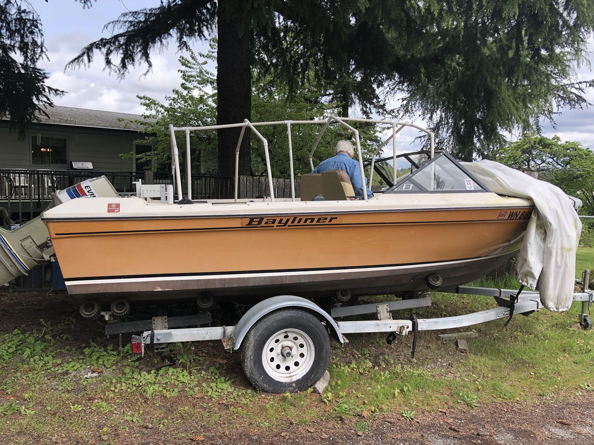 17’ BayLiner Boat Motor And Trailer