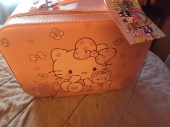 Hello Kitty Makeup 💄 Box