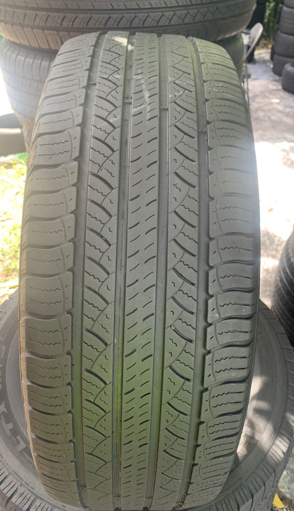 Tire 255/60/19 Michelin for Sale in Opalocka, FL OfferUp