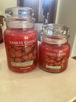 Classic Discontinued Set of 2 Yankee Candle Sweet Strawberry Jar Candles