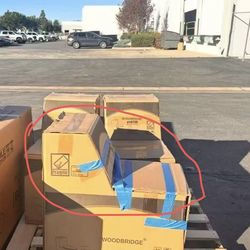 B0750  WOODBRIDGE Moder Design, Elongated One piece Toilet Dual flush 1.0/1.6 GPF,with Soft Closing Seat, white, T-0032