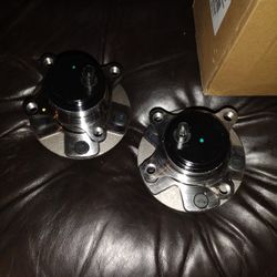 Set Of Front Wheel Bearings And Assembly 