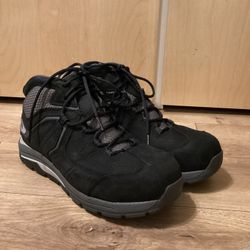.Red Wing Hiking Shoe