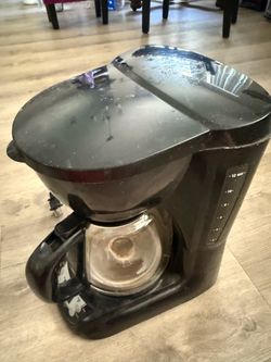 Black & Decker 12-cup Programmable coffee maker
