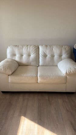 Love seat