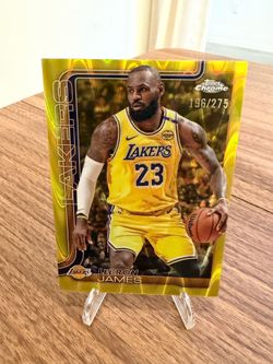 Topps 2025-26 LeBron James Yellow RayWave /275