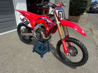 2019 Honda CRF450R Dirt Bike