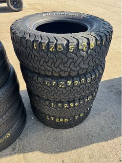 LT285/70/17 used set ( BF Goodrich )