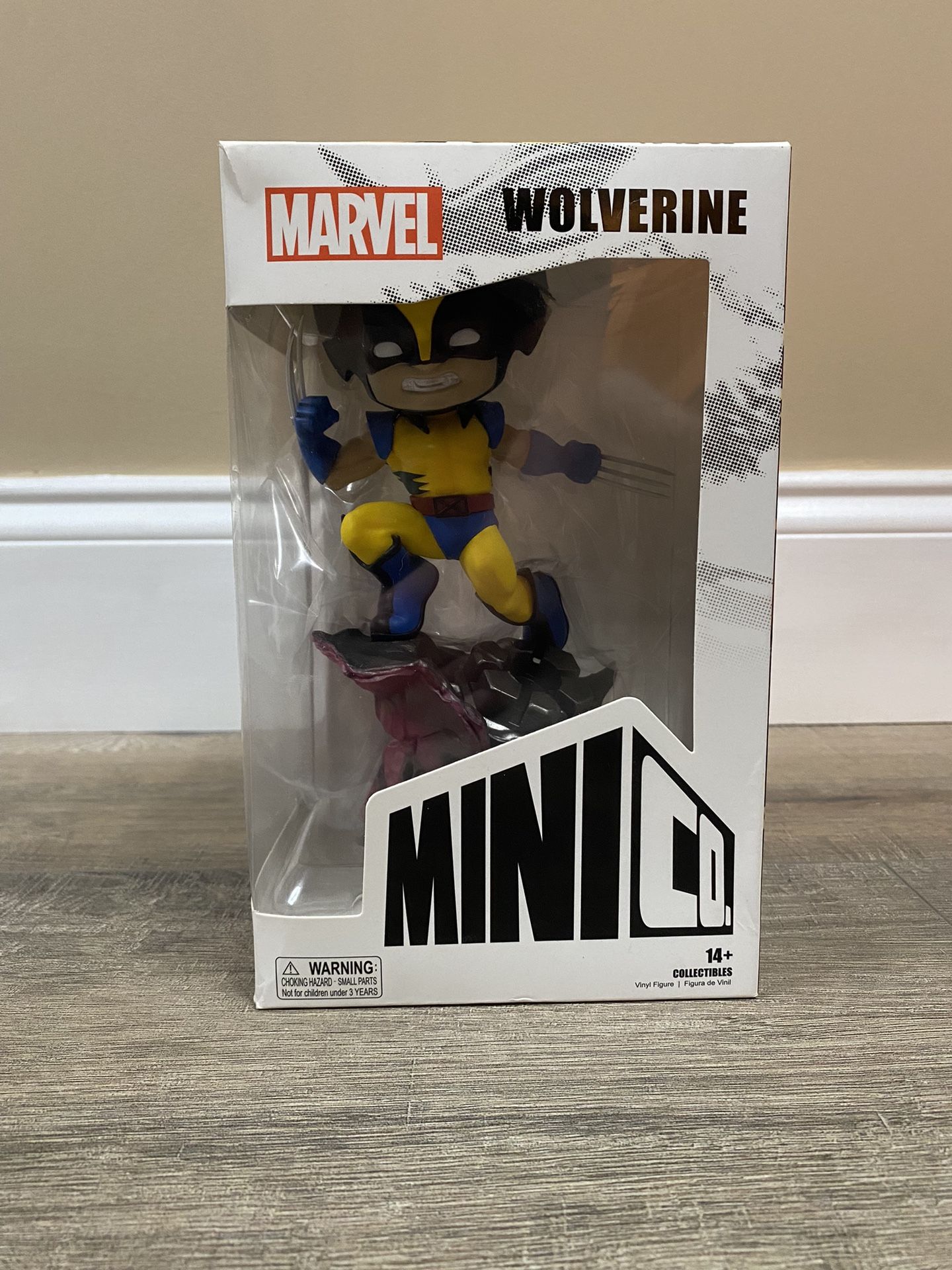 Wolverine Statue By Iron Studios