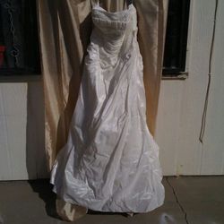 Alfred Angelo model 2103 wedding gown dress