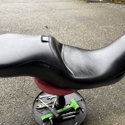 Le Pera Maverick Harley Touring Seat