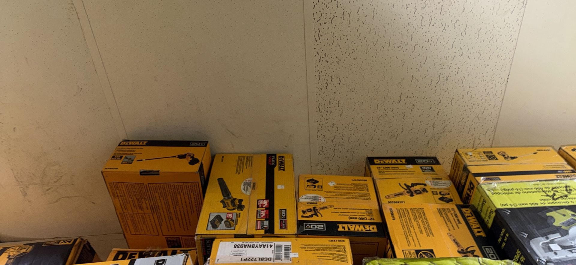 DEWALT 20 VOLT TOOLS SALE - DON'T MISS OUT! STORE OPEN EVERYDAY 6 AM - 8 PM