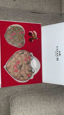 2 coach bags