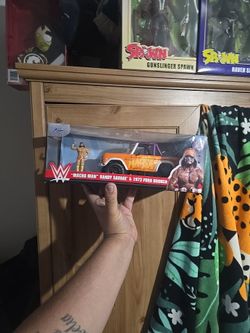Jada WWE Macho Man Randy Savage & 1973 Ford Bronco