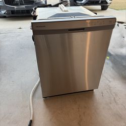 Frigidaire Dish Washer