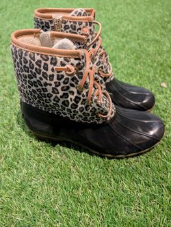 Sperry Rain Boots Size 4 - $9