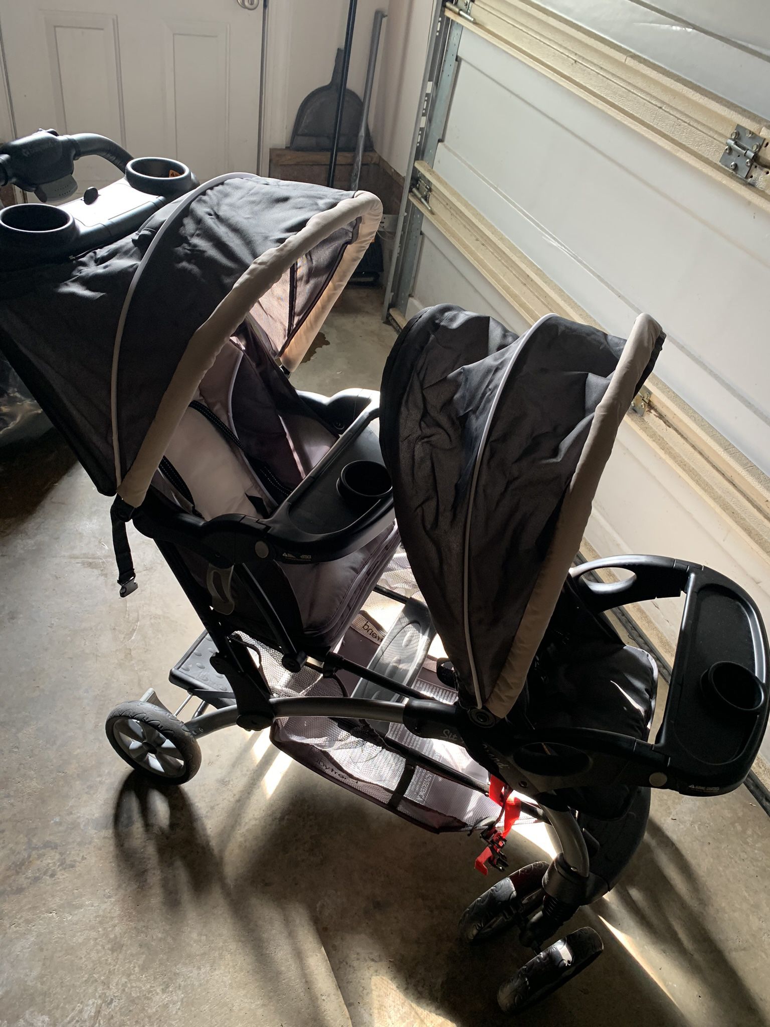 Sit N Stand Double Stroller (Baby Trend)