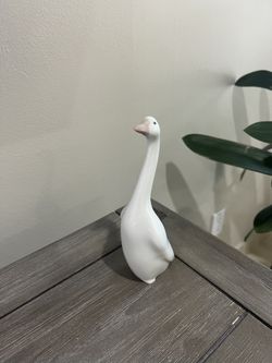 Lladro Limited Collection Figurine - Goose
