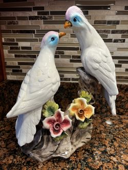 Large Capodimonte Porcelain Perched Birds Statue figurine  